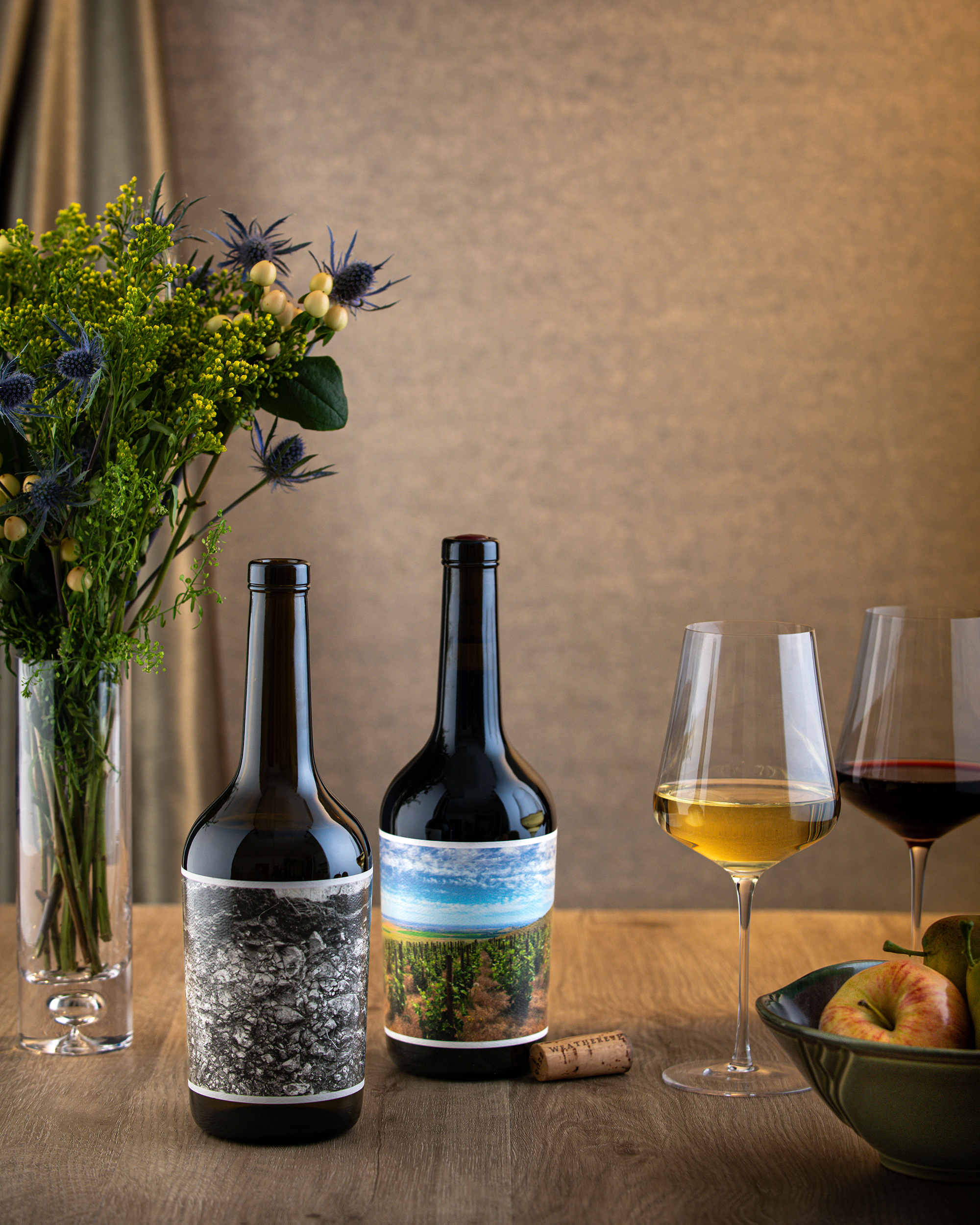 WEATHEREYE-LR-2560_Table_RedWhiteMix_Wine_Vertical